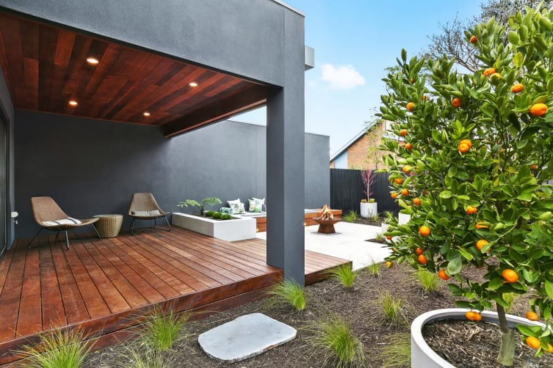 How to Create a Beautiful Outdoor Entertainment Space: Our Tips